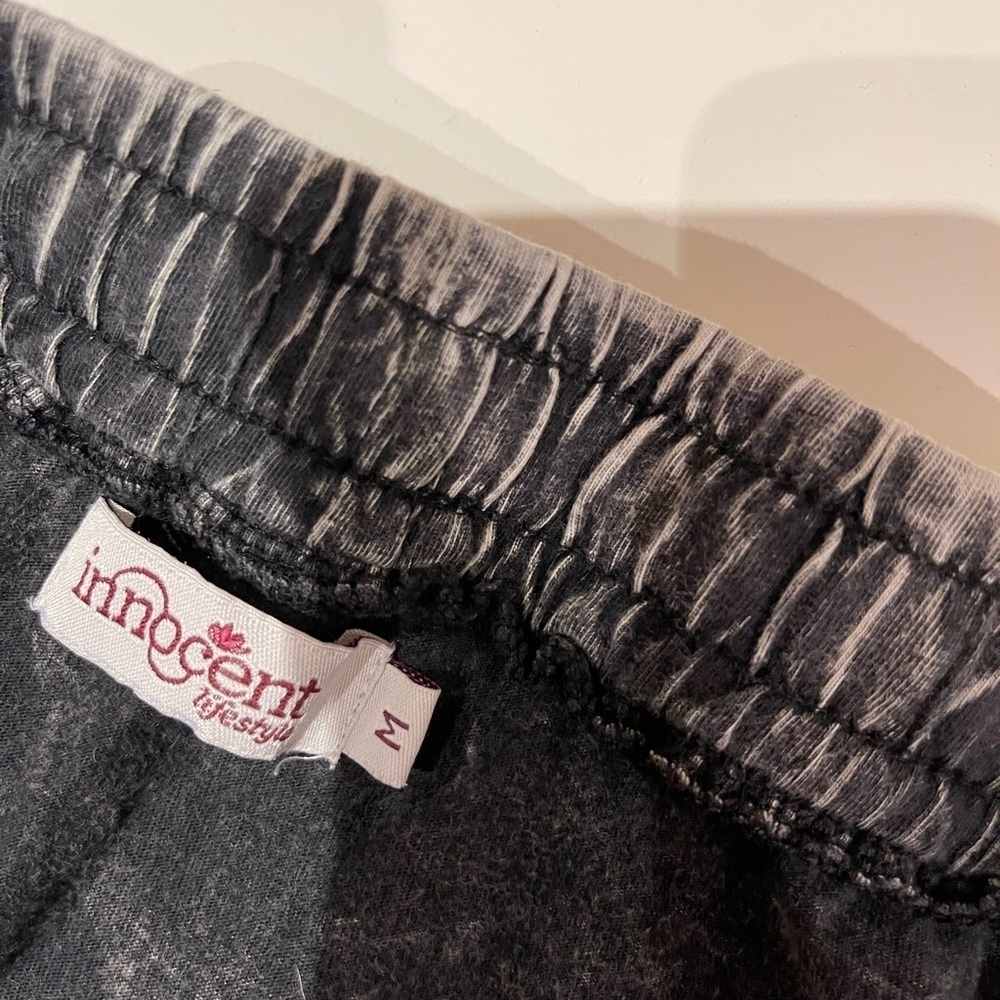 3/15$ innocent pants  ripped​ - Picture 6 of 6